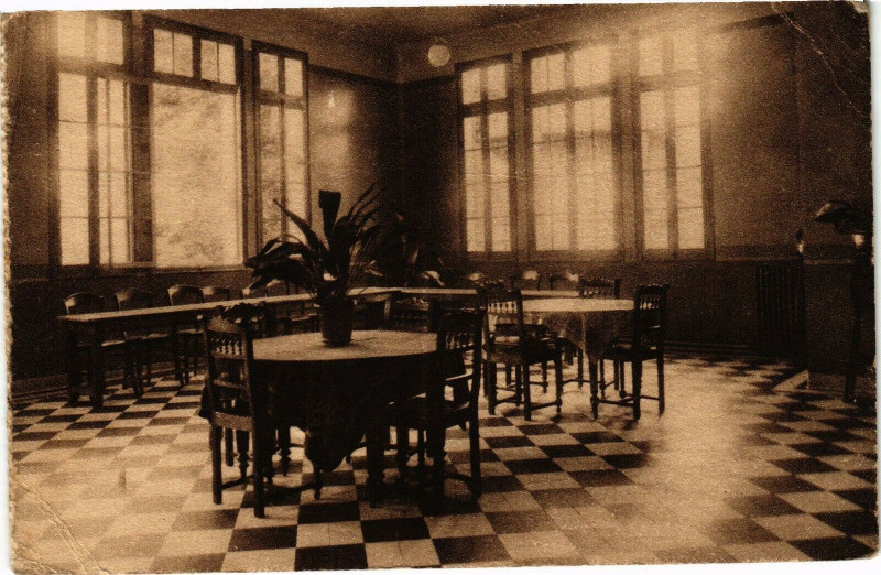 Carte postale ancienne Maison de Neuvillette Le refectoire des pensionnaires à Neuvillette