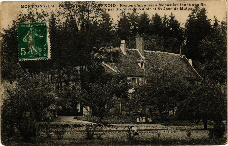 Carte postale ancienne Montigny l'Allier Cerfroid Restes d'un ancien Monastere à Montigny-l'Allier