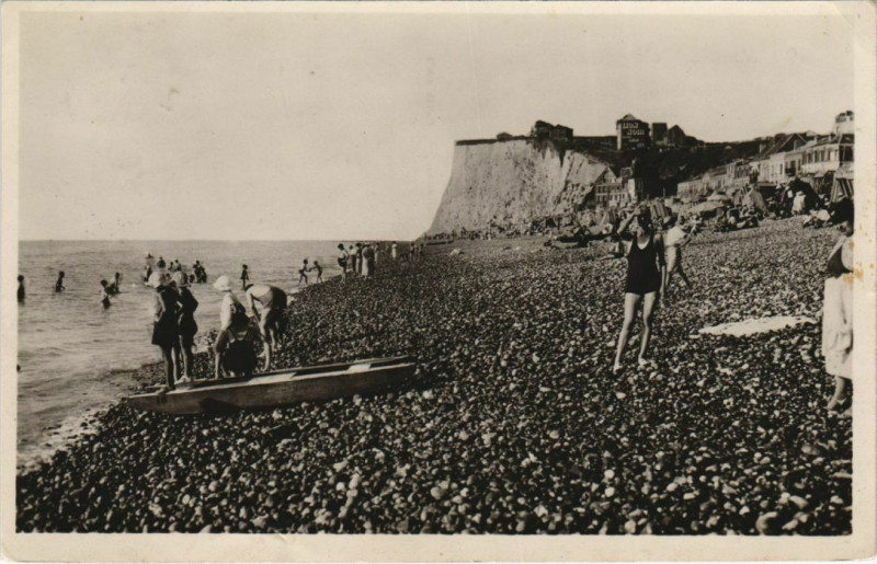 Carte postale ancienne Mers-les-Bains La Plage à Mers-les-Bains