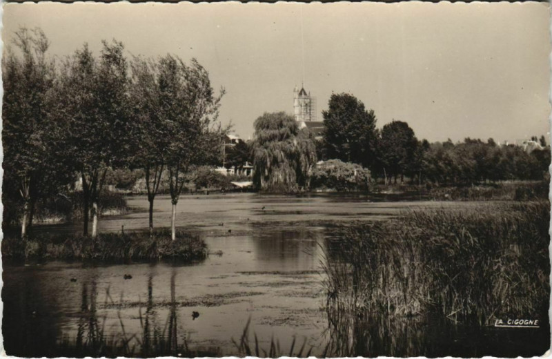 Carte postale ancienne Peronne Les étangs à Péronne