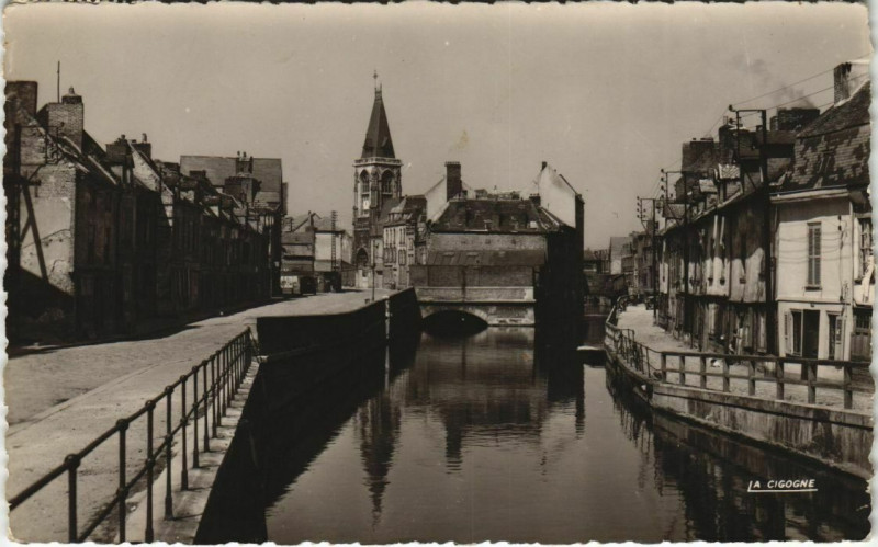 Carte postale ancienne Amiens Rue des Majots à Amiens