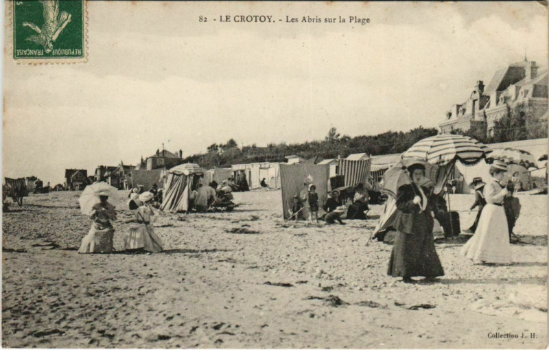 Carte postale ancienne Le Crotoy Les Abris sur la Plage au Crotoy