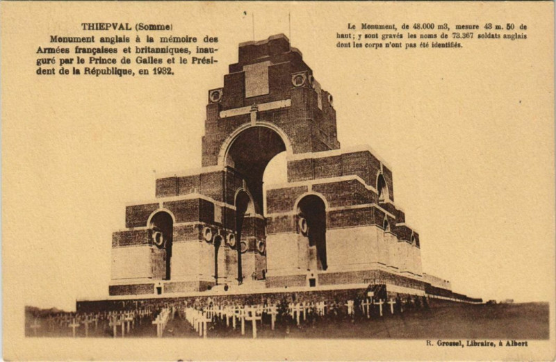 Carte postale ancienne Thiepval Monument anglais à Thiepval