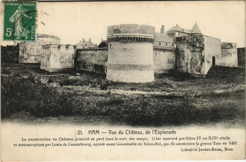 Carte postale ancienne Chateau de Ham Vue de l'esplanade à Ham
