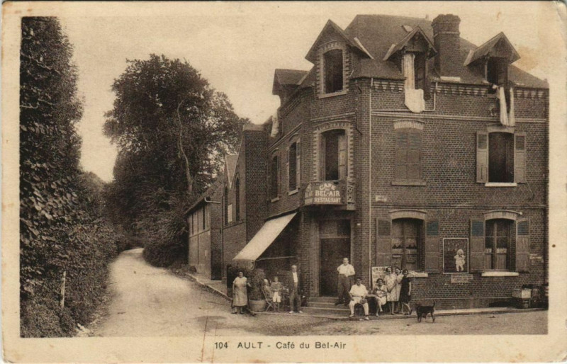 Carte postale ancienne Ault Café d Bel-Air à Ault