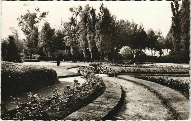 Carte postale ancienne Parc Delicourt à Ham