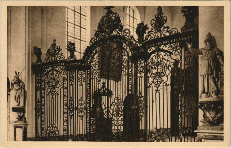 Carte postale ancienne Abbaye de Valloires Grille du Choeur à Y