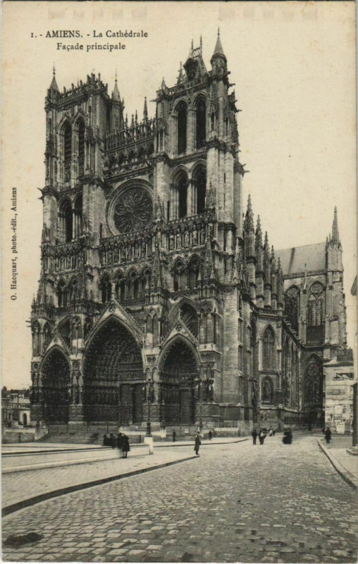 Carte postale ancienne Amiens La Cathédrale à Amiens