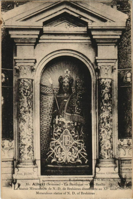 Carte postale ancienne Albert la Basilique Statue miraculeuse à Albert