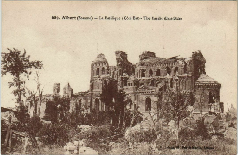 Carte postale ancienne Guerre Militaire Albert la Basilique à Albert