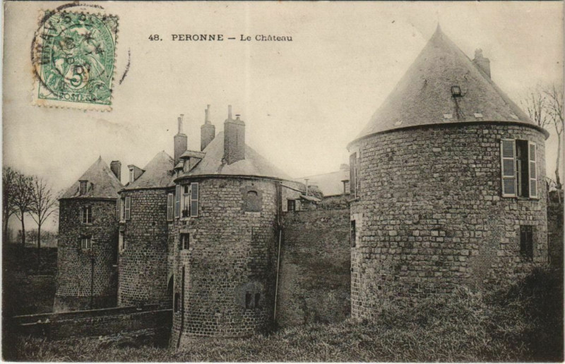 Carte postale ancienne Peronne Le Chateau à Péronne