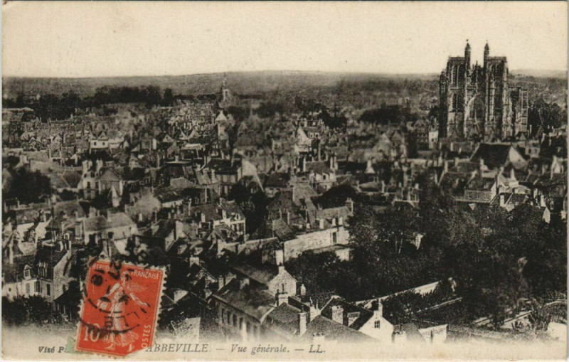 Carte postale ancienne Abbeville Vue générale à Abbeville