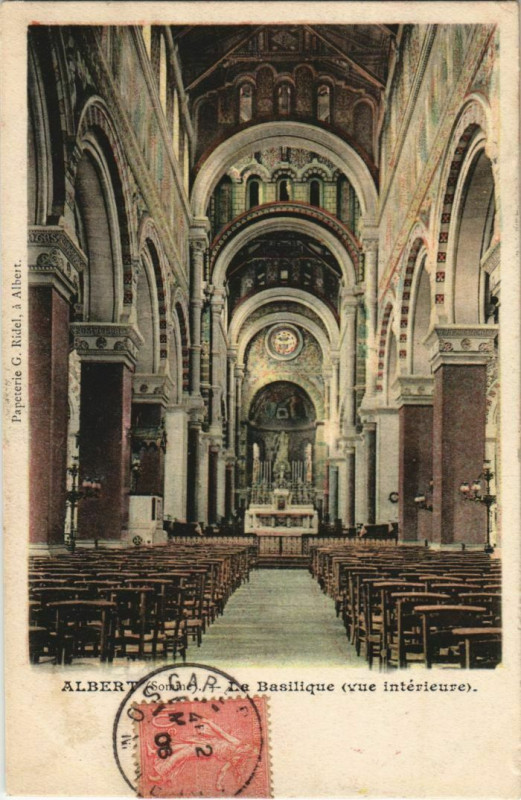 Carte postale ancienne Albert la Basilique vue intérieure à Albert