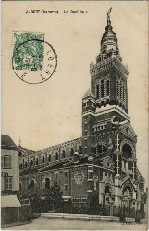 Carte postale ancienne Albert la Basilique à Albert