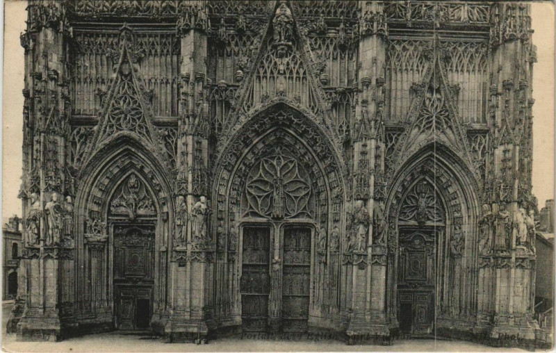 Carte postale ancienne Abbeville Eglise Saint-Vulfran Portail à Abbeville