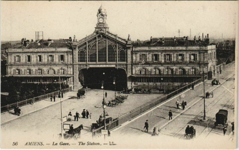 Carte postale ancienne Amiens La Gare à Amiens