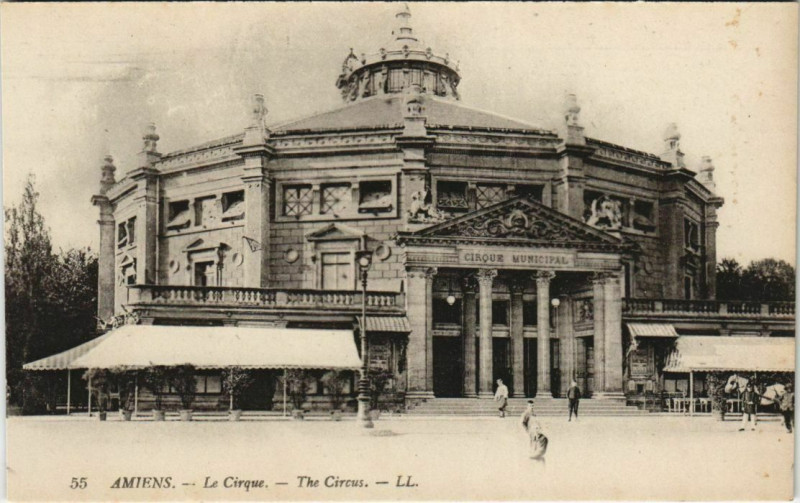 Carte postale ancienne Amiens Le Cirque à Amiens