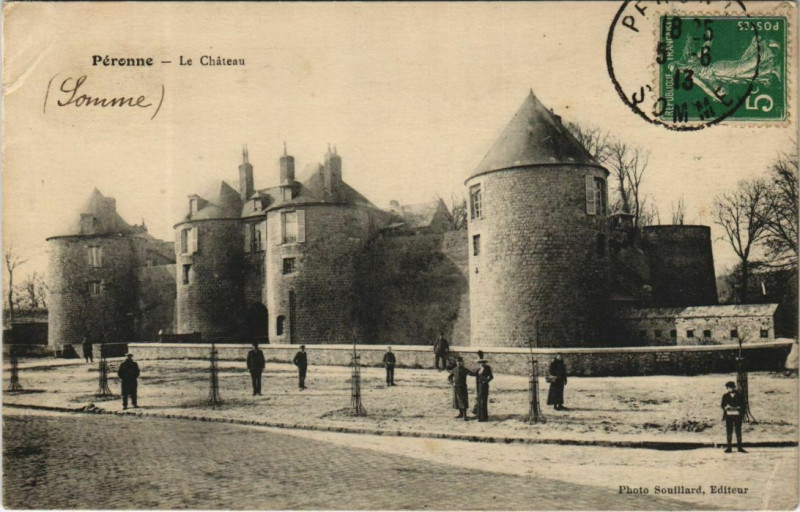 Carte postale ancienne Peronne Le Chateau à Péronne