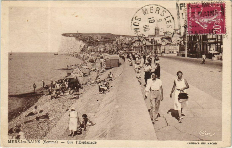 Carte postale ancienne Mers-les-Bains Sur l'Esplanade à Mers-les-Bains