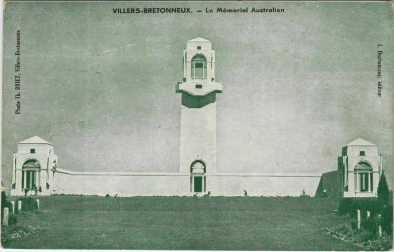 Carte postale ancienne Guerre Militaire Villers-Bretonneux Le Mémorial Australien à Villers-Bretonneux