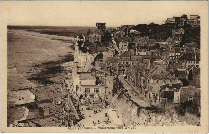 Carte postale ancienne Ault Panorama vers Onival à Ault