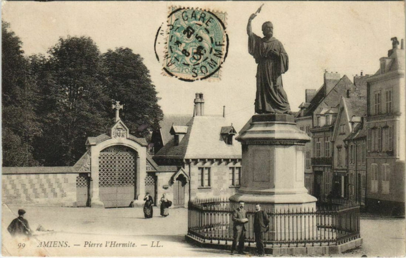 Carte postale ancienne Amiens Pierre l'Hermite à Amiens