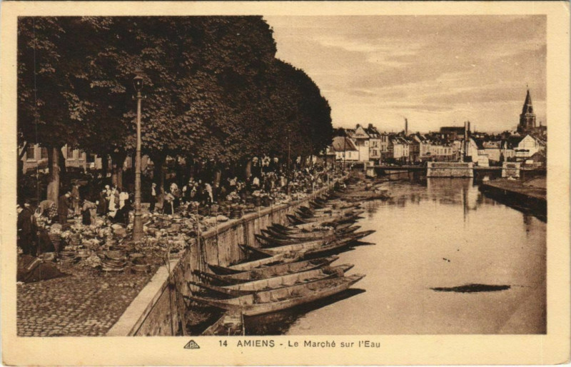 Carte postale ancienne Amiens Le Marché sur l'eau à Amiens