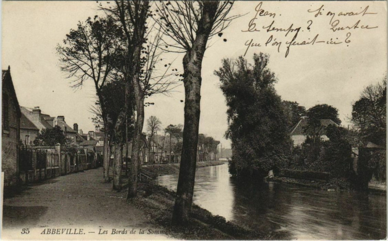 Carte postale ancienne Abbeville Les Bords de la Somme à Abbeville