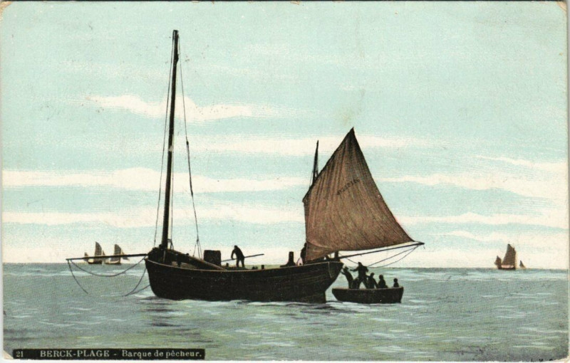 Carte postale ancienne Berck-Plage Barque de peche à Berck