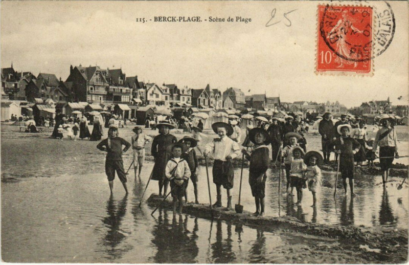Carte postale ancienne Berck-Plage Scene de pLage à Berck