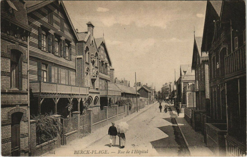 Carte postale ancienne Berck-Plage Rue de l'Hopital à Berck