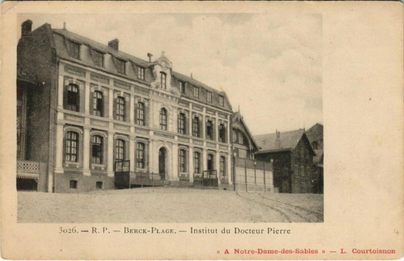 Carte postale ancienne Berck-Plage inst. Du Docteur Pierre à Berck