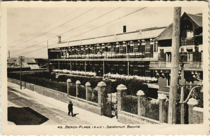 Carte postale ancienne Berck-Plage Sanatorim Bouville à Berck