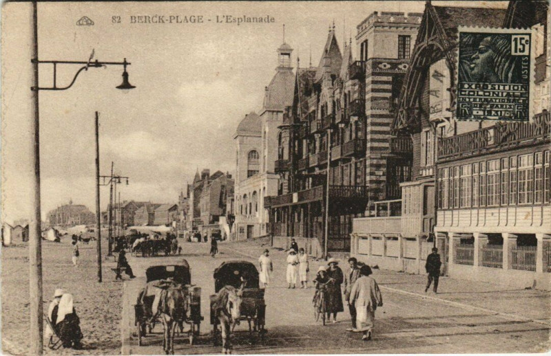 Carte postale ancienne Berck-Plage Esplanade à Berck