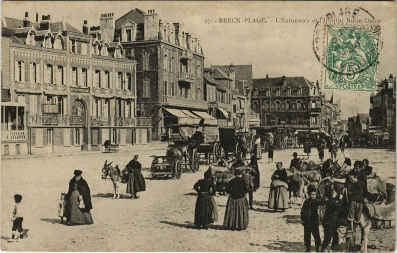 Carte postale ancienne Berck-Plage Entonnoir à Berck