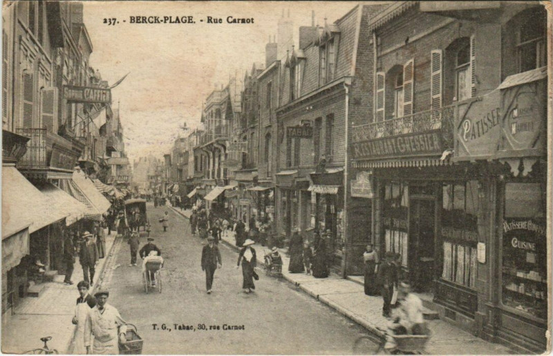 Carte postale ancienne Berck-Plage Rue Carnot à Berck