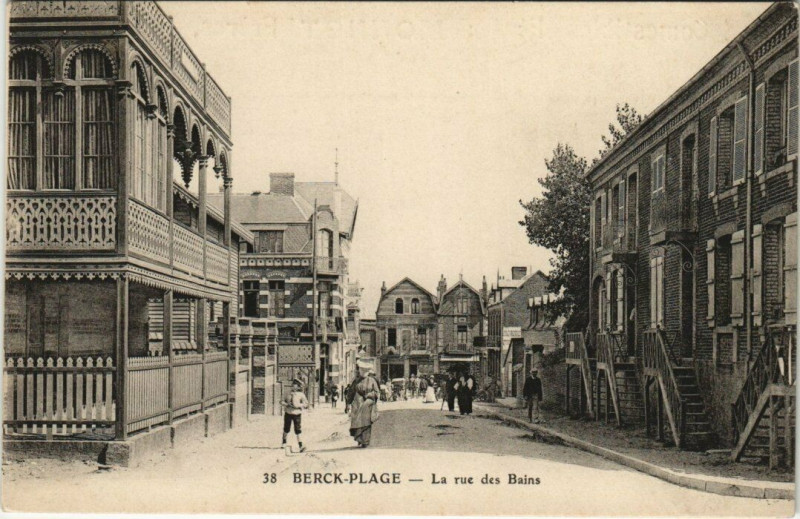 Carte postale ancienne Berck-Plage Rue des Bains à Berck