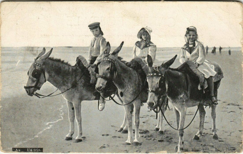 Carte postale ancienne Berck-Plage Un trio à Berck
