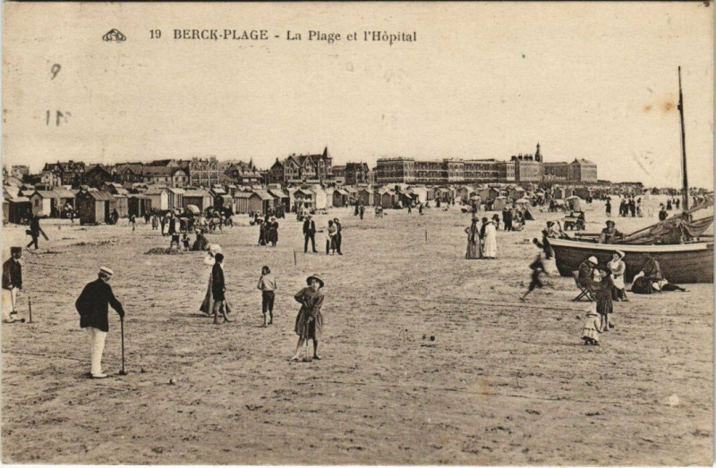 Carte postale ancienne Berck-Plage La Plage et Hopital à Berck