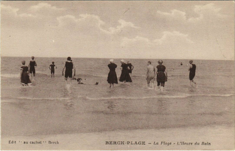 Carte postale ancienne Berck-Plage La Plage Heure du Bain à Berck
