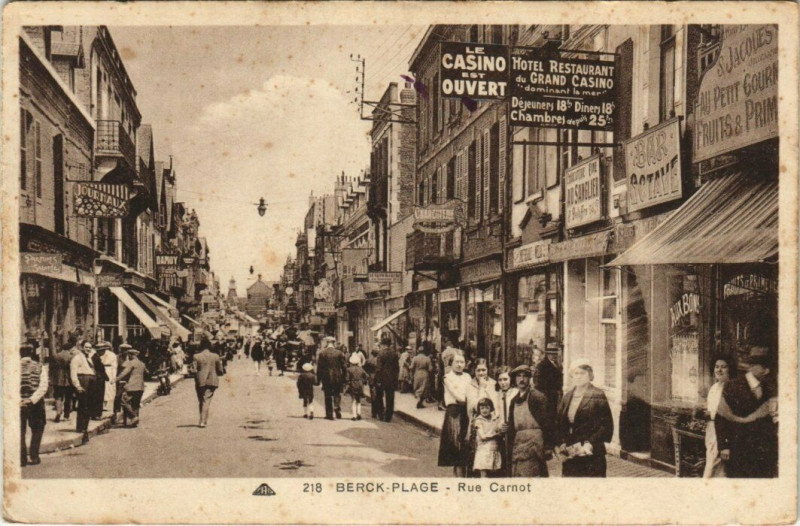 Carte postale ancienne Berck-Plage Rue Carnot à Berck
