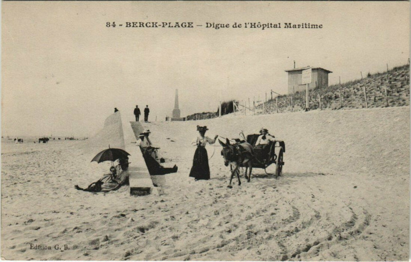 Carte postale ancienne Berck-Plage Digue de Hopital Maritime à Berck