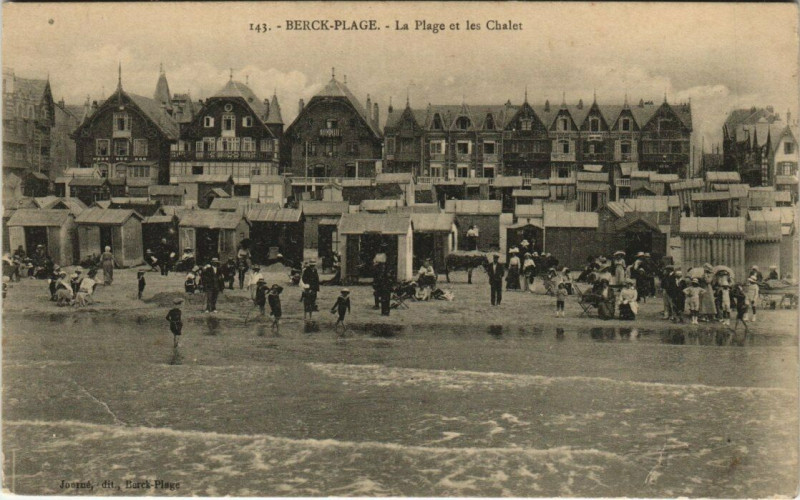 Carte postale ancienne Berck-Plage La Plage et les Chalets à Berck