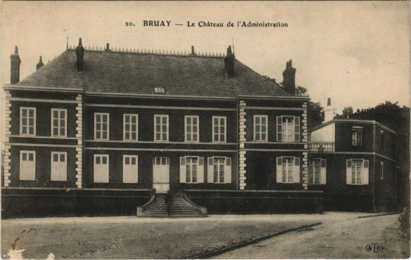 Carte postale ancienne Bruay - Le Chateau de l'Administration