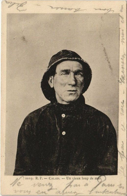 Carte postale ancienne Calais - Un vieux loup de mer à Calais