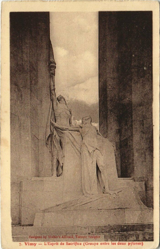 Carte postale ancienne Vimy - L'Esprit de Sacrifice à Vimy