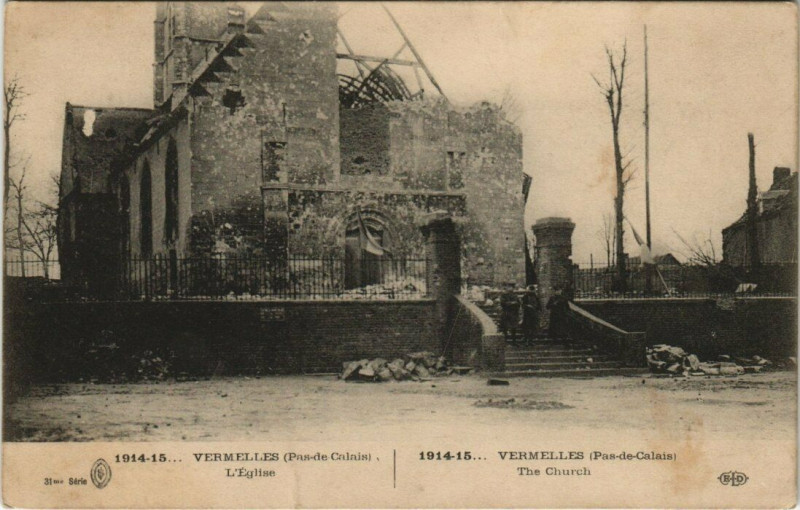 Carte postale ancienne Vermelles - L'Eglise à Vermelles