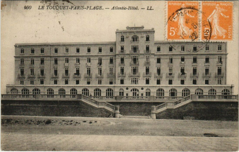 Carte postale ancienne Le Touquet-Paris-Plage - Atlantic Hotel au Touquet-Paris-Plage