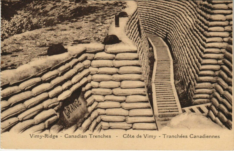Carte postale ancienne Cote de Vimy - Trenchées Canadiennes à Vimy