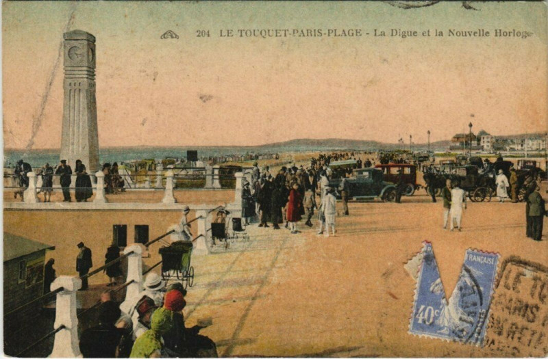 Carte postale ancienne Le Touquet-Paris-Plage - La Digue et la Nouvelle Horloge au Touquet-Paris-Plage